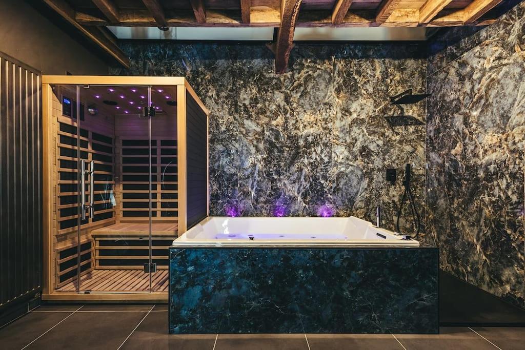 Le Duplex De L'Etoile Home Cinema Jacuzzi Et Sauna Privatif Longmesnil Kültér fotó